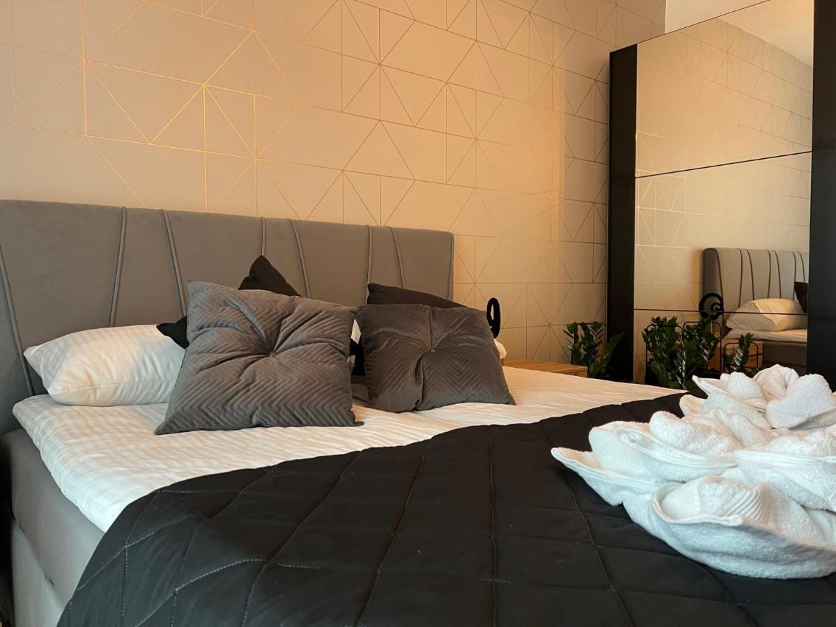 Family & Business Elegant Apartments, Kadzielnia, Wdk, Stadion Korona -1 Bedroom, Terrace, Garage, New! เคียลเซ ภายนอก รูปภาพ
